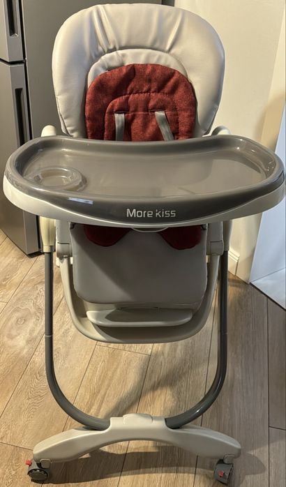 Детский стул для кормления .