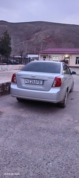 Lasetti sotiladi zur moshincha aybi yuq