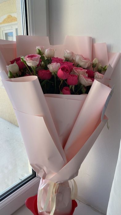 Продам цветы( розы, кустовые розы)