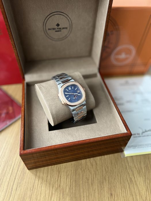 Patek Philippe Nautilus Rose Gold And Blue 40 mm