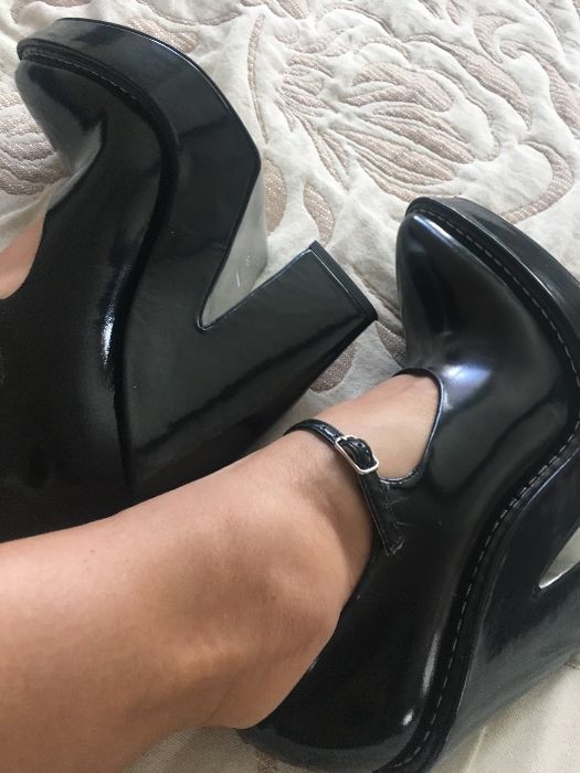 обувки на висок ток: Alexander Wang, Rich Owens, Sharme