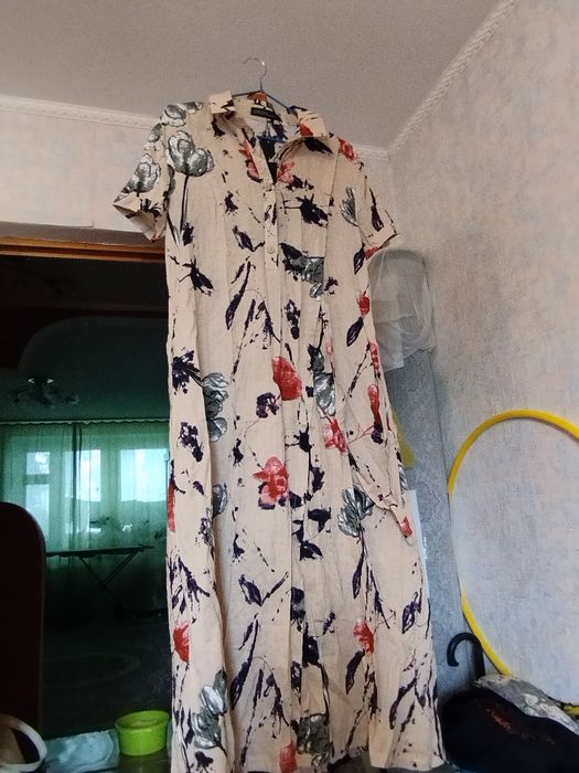 Продам платье с рукавами