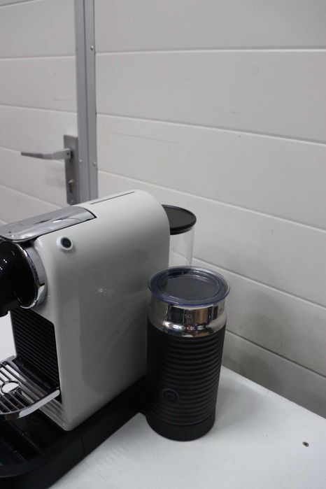 Кафемашина с капсули DeLonghi Nespresso EN267.WAE Citiz 1710 W