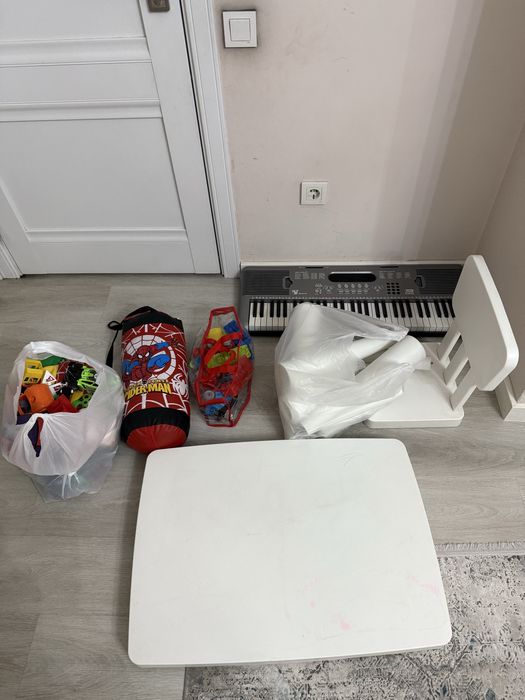 Продам детские игрушки