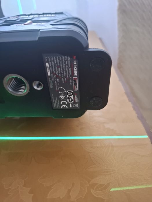 Vând nivela laser parkside