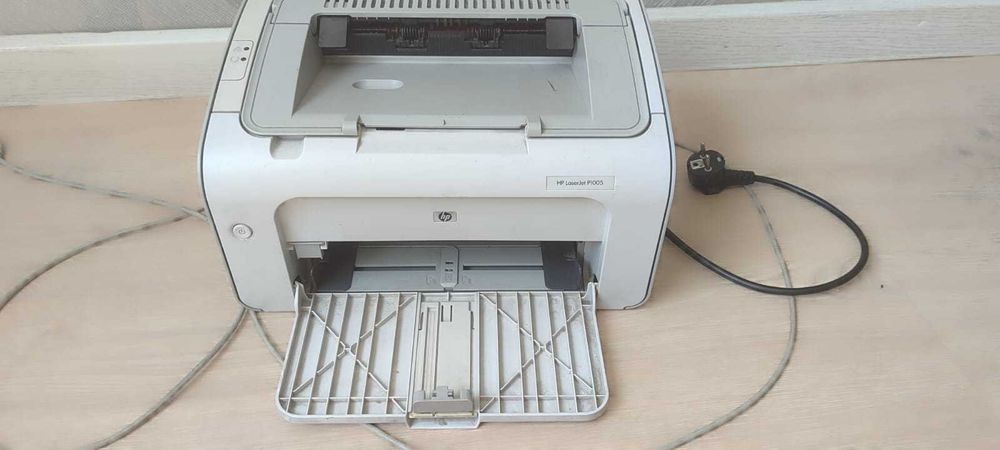 Продаю принтер HP LaserJet P1005