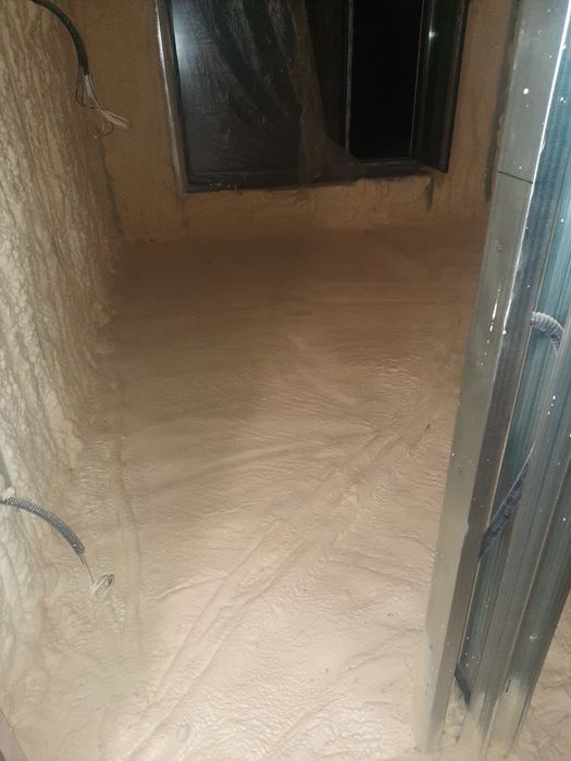 Izolatie/Izolații cu spumă poliuretanica,termice și fonice