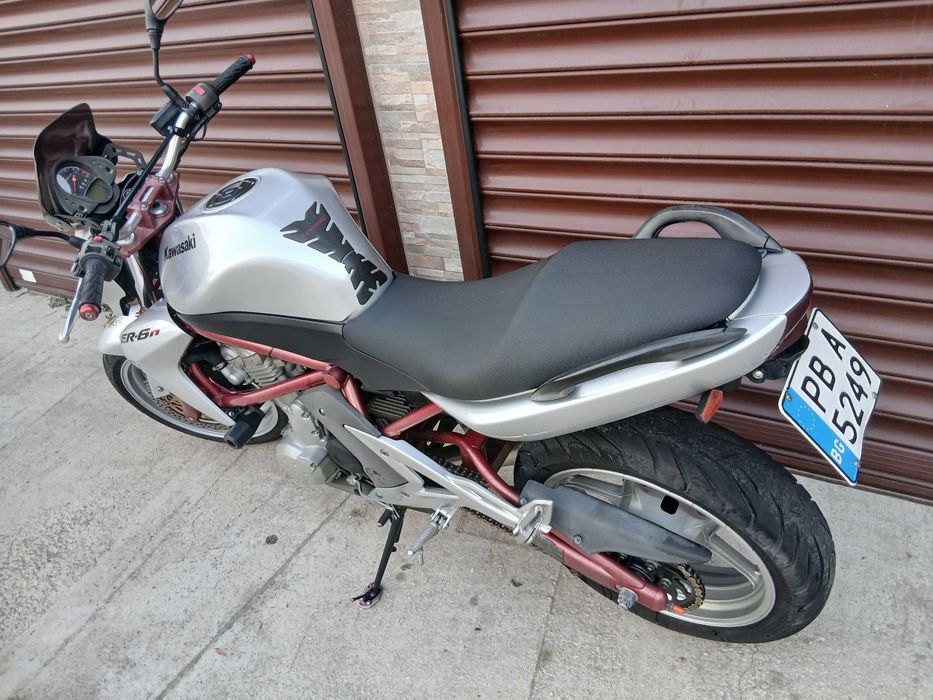 мотоциклет Kawasaki ER6n