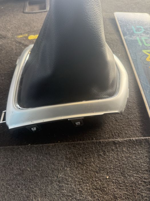 Маншон с топка скоростен лост NISSAN QASHQAI J11 1,6HDI Euro 5 2015г