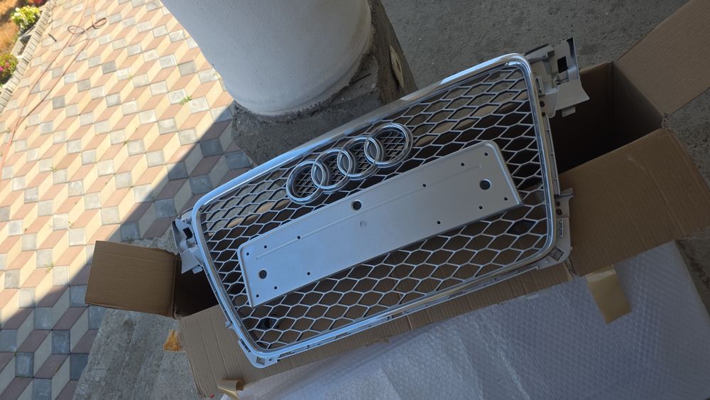 Grila  RS  pentru audi a4 b8