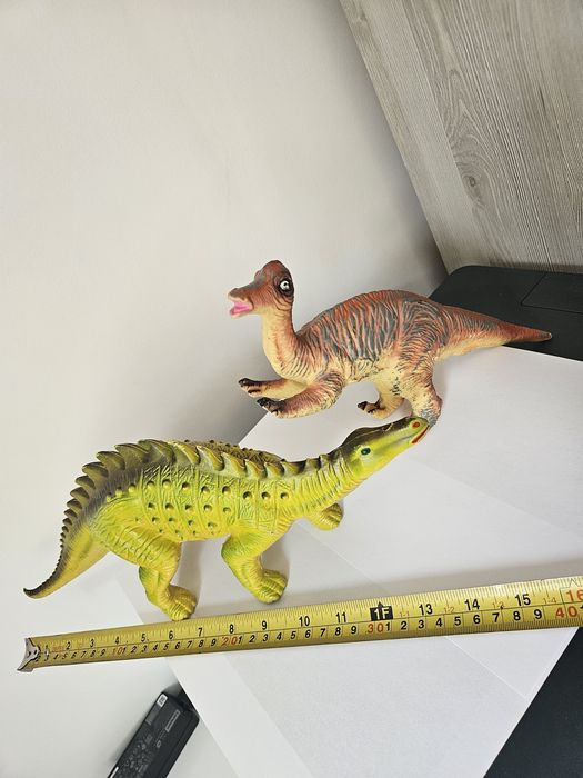 Dinozauri pentru copii