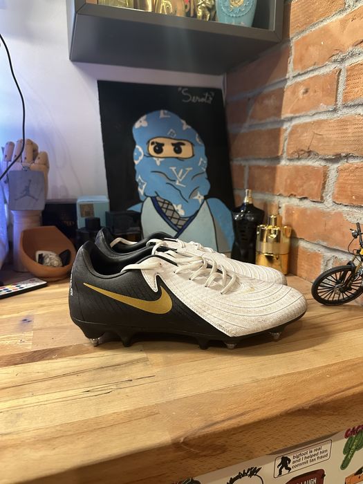 Ghete de fotbal nike