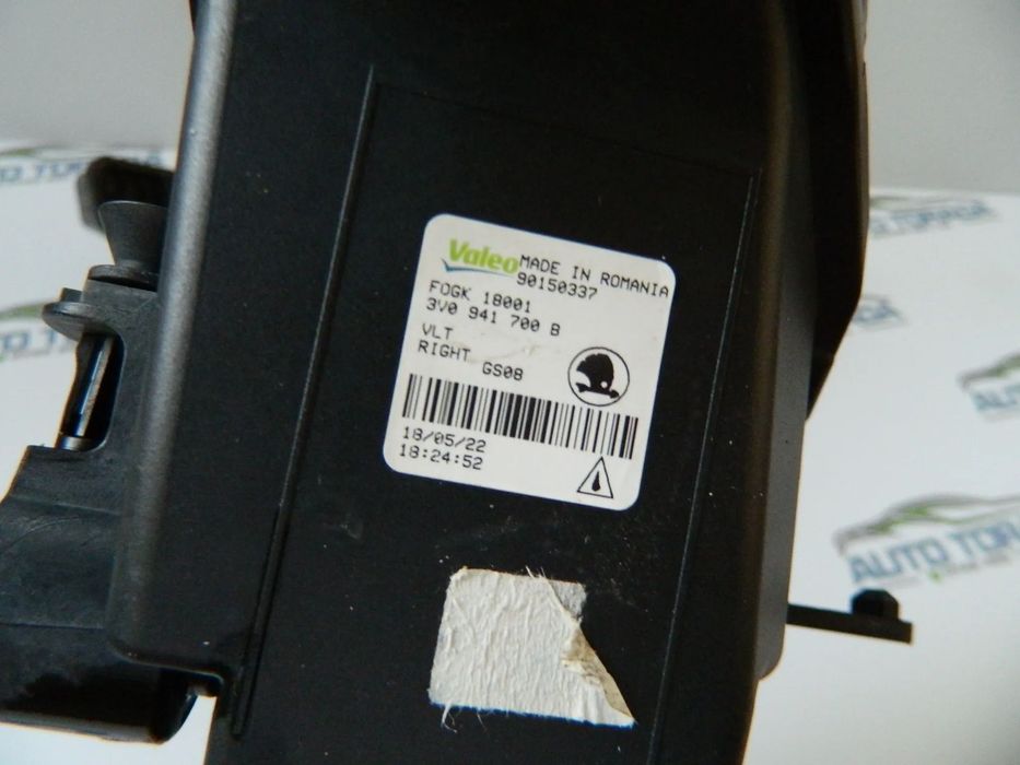 Proiector DRL LED stanga dreapta Skoda Superb model 2019 2020 2021 2022 2023 cod 3V0941700B, 3V0941699B