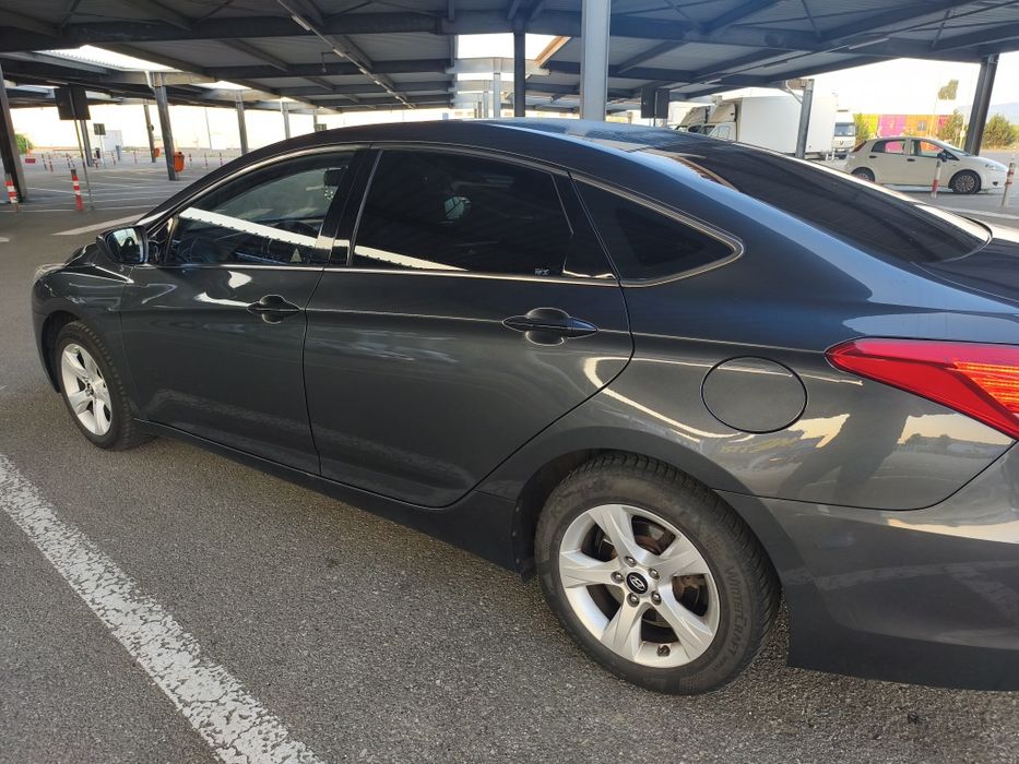Vând Hyundai i40