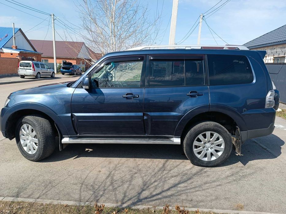 Продам Mitsubishi Pajero 4