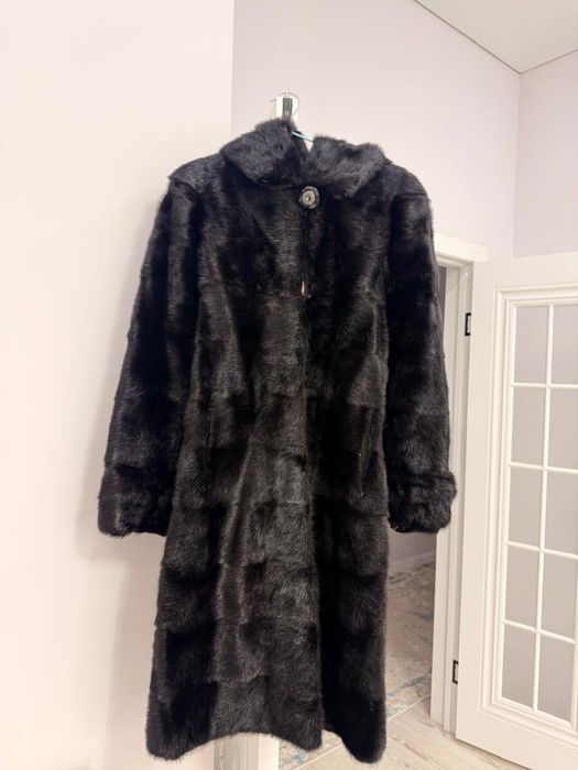 Продам шубы б/у срочно