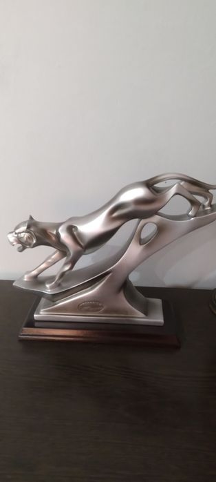 Продам статуэтку, Леопард,.