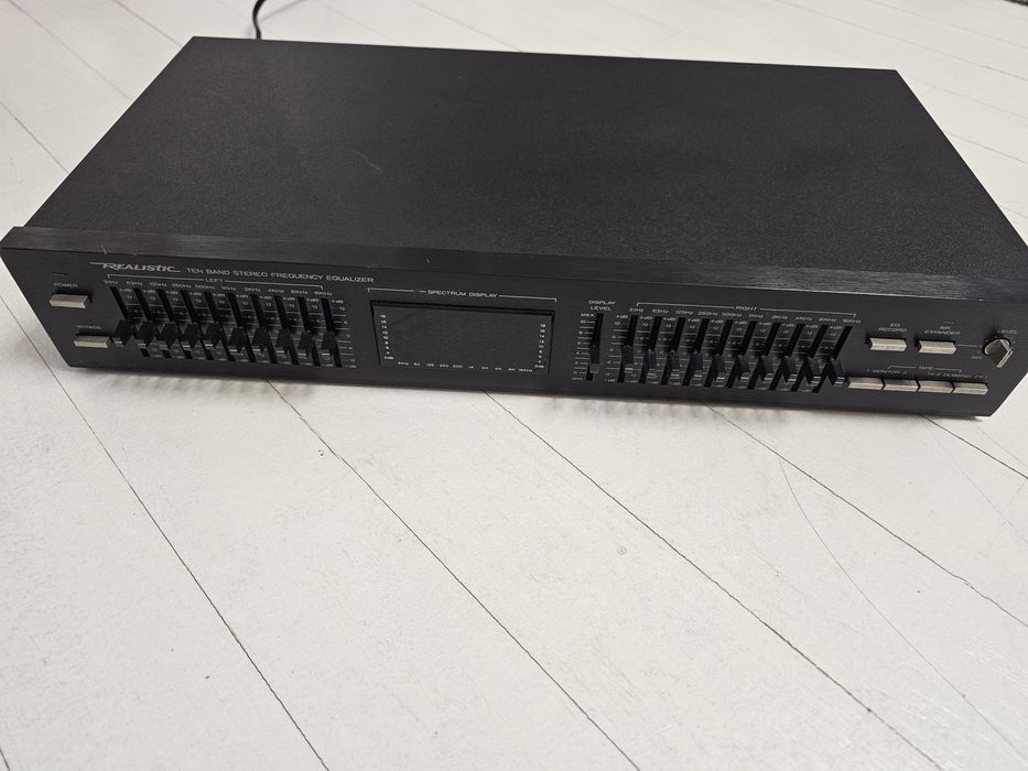 Realistic egalizator impecabil!