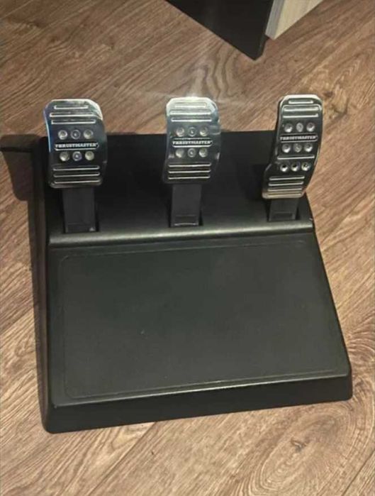 Trustmaster t300 ferari alcantara Ed. +Shifter TH8S