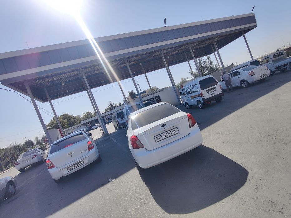 Lasetti 2010 rangi oq