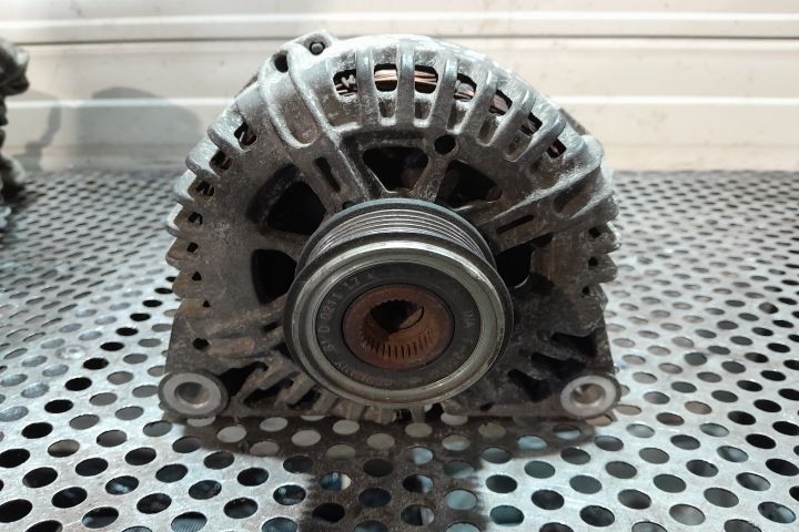 Alternator TG15C118 / 2543526A Citroen C8 1 [2002 - 2008] Minivan 2.0