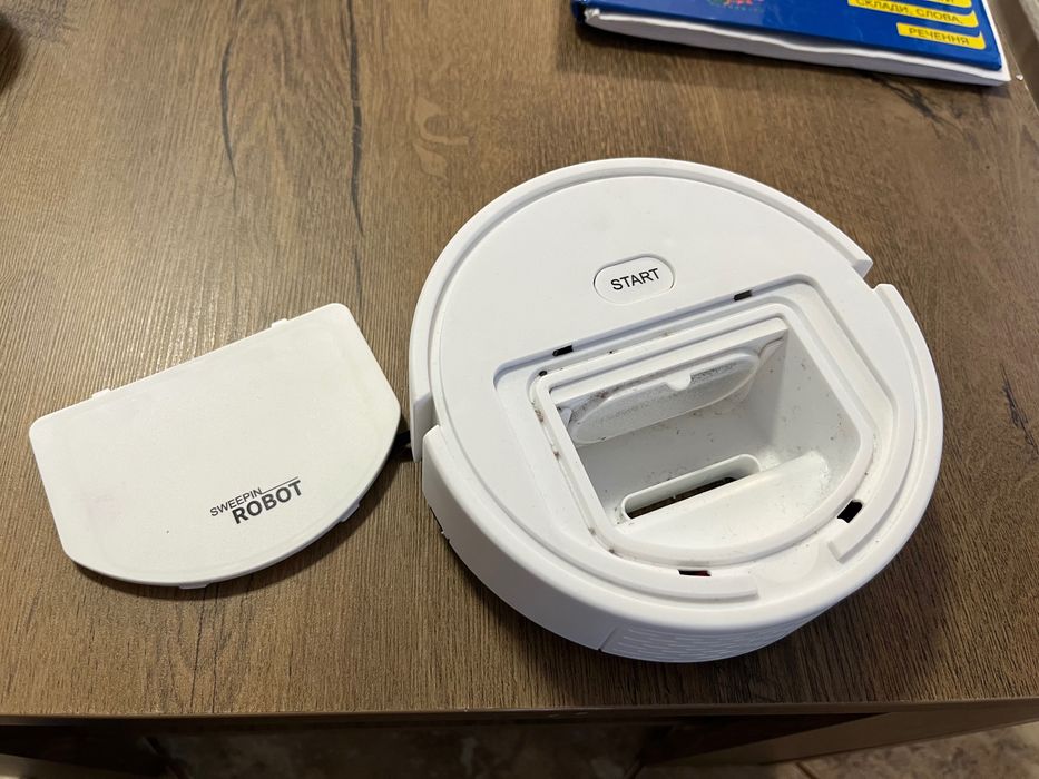 Mini Robot Aspirator Inteligent, Încărcare USB, Nou la cutie