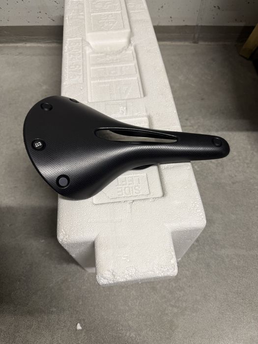 Brooks Cambium C17 All Weather Saddle седалка за байк черна