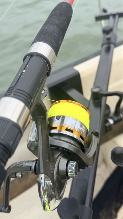 Lansete Dunare East Shark Echipate Complet 4 Bucati 2,4m Pline