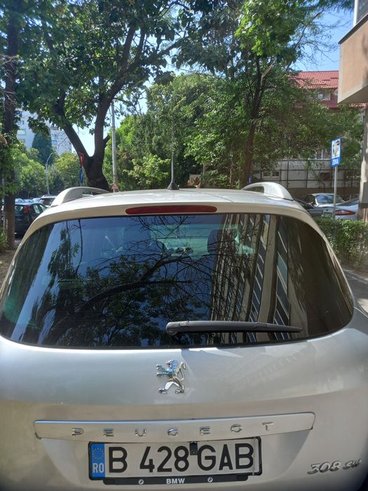 Vindem Peugeot 308 sw Panoramic dublu climatronic 300 mii kilometri