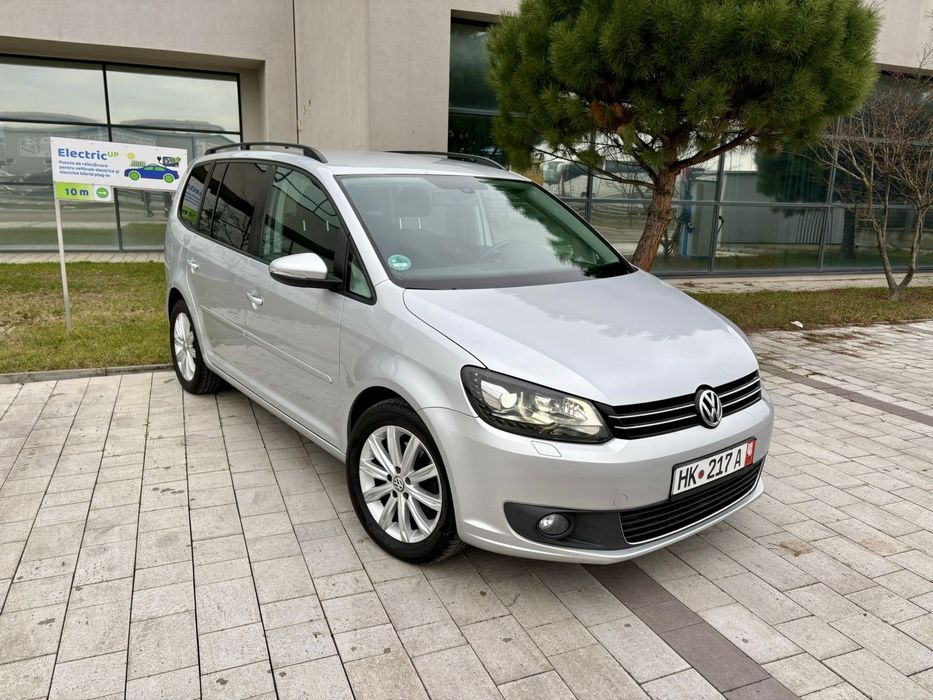 Volkswagen Touran 2.0 TDI 140(cp) Bi-xenon+Led Navi Camera 234.000km