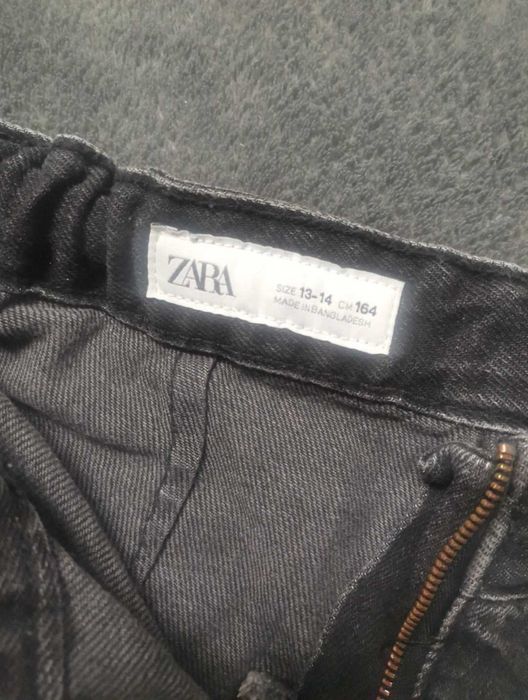 Pantaloni scurti blugi (model fustita in fata) marimea 13-14 ani