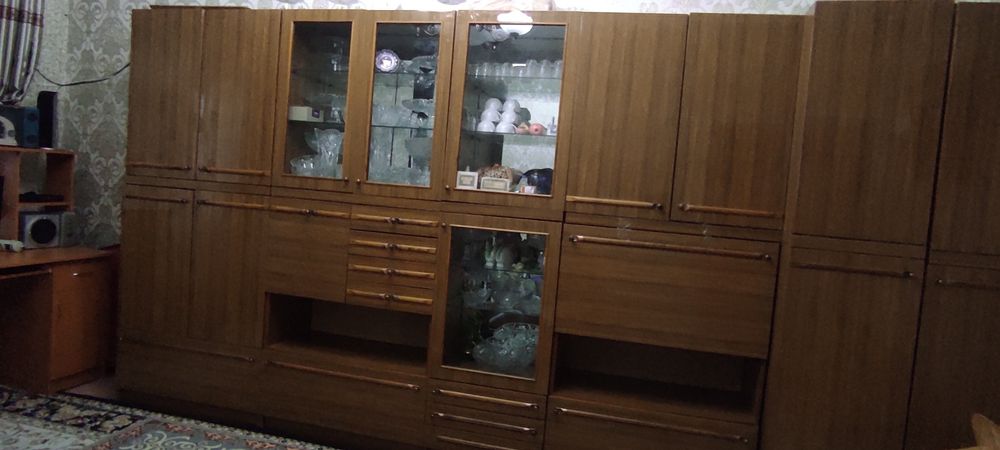 Стенка 40000 сатылады.