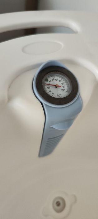 Вана със стойка Chipolino