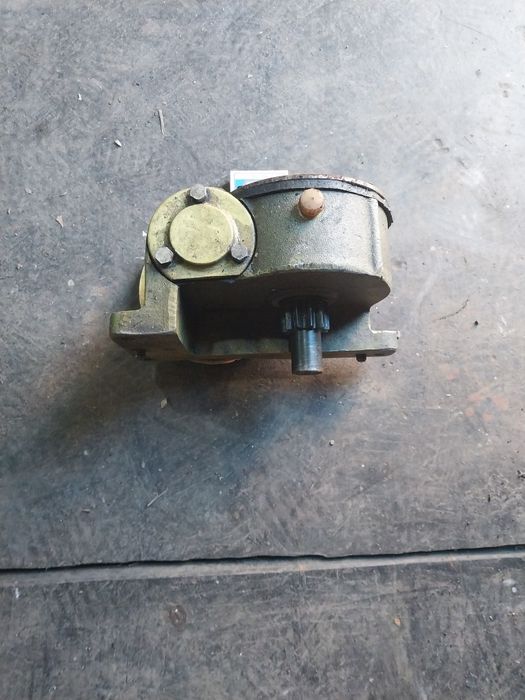 Редуктор        .