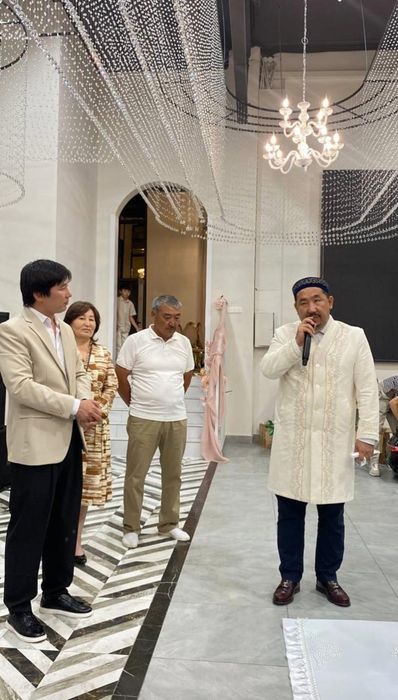 Тамада, асаба, шоумен