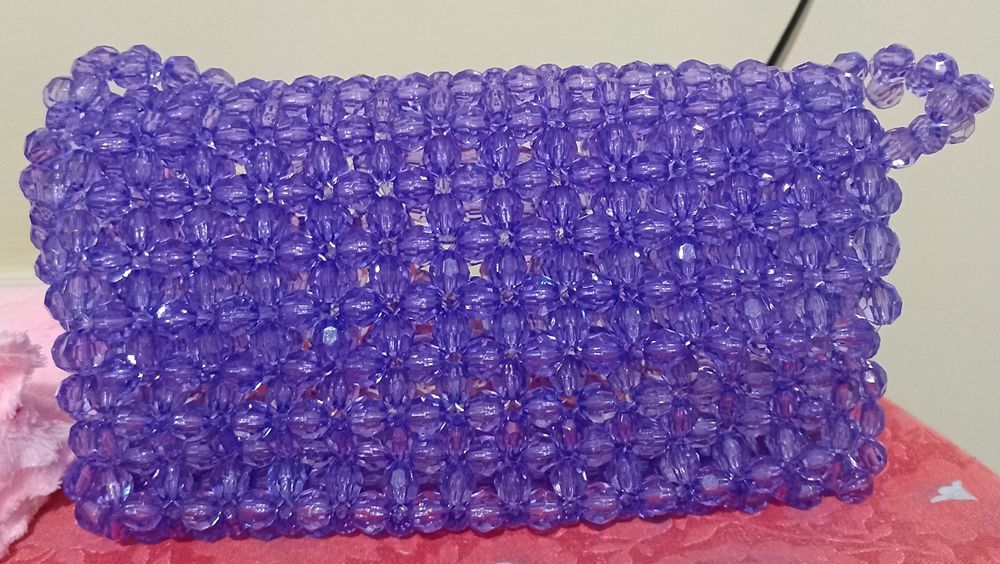 Сумка из бусин фиолетовый