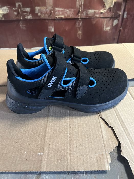 Vand sandale protectie Uvex marimea 44