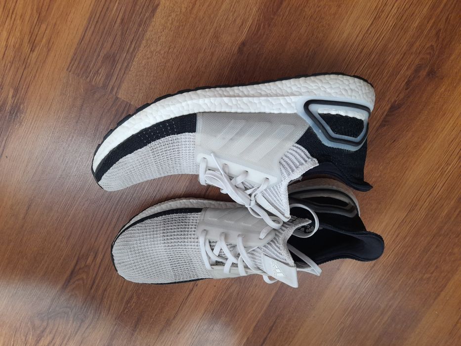 Adidas Ultra Boost 19 маратонки 47 номер.