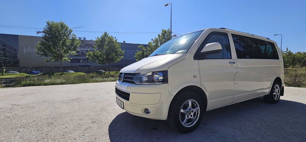 VOLKSWAGEN Caravelle