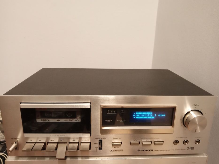 Pioneer ct f 600