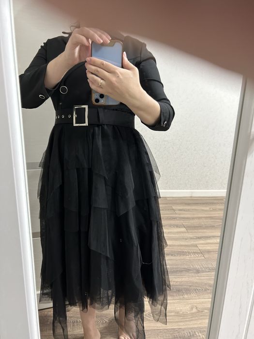 Продаю платье женское