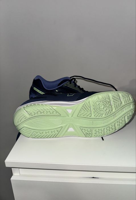 Vand adidasi Mizuno Cyclone Speed 4