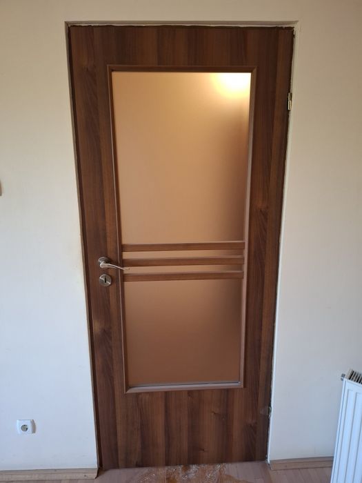 Usi apartament moderne