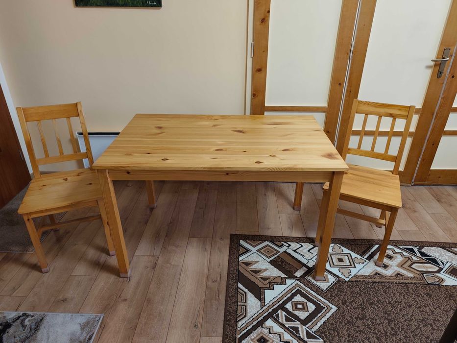 Трапезна маса + 4 столове