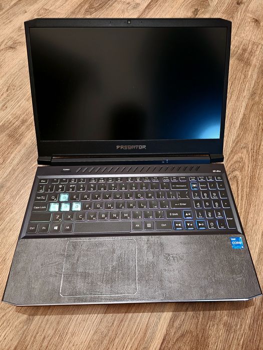 PREDATOR игровой ноутбук продам
