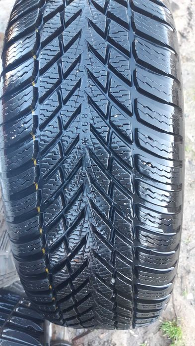 Джанти 15 за Мерцедес и  Гуми Нокиан 195/65/15 Дот 06/24