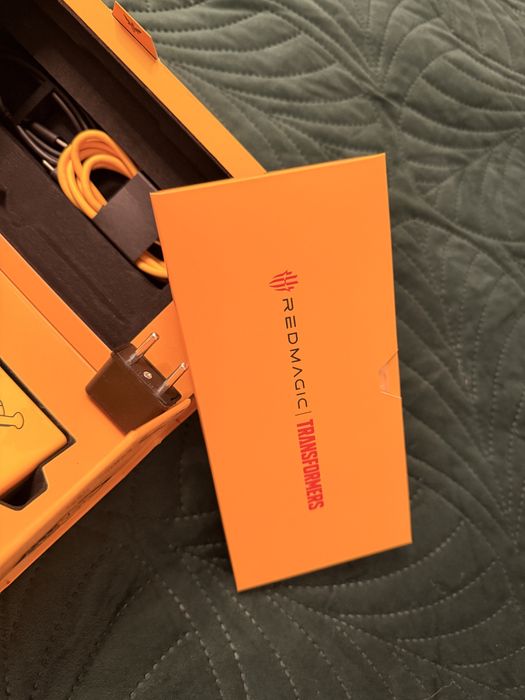 Red Magic 9Pro Transformers edition Bumblebee