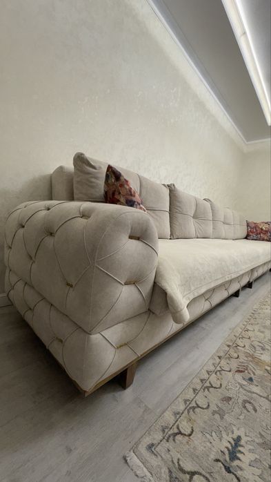 Продам диван в гостиную