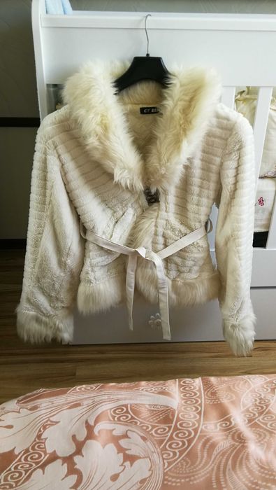 Чисто ново дамско палто