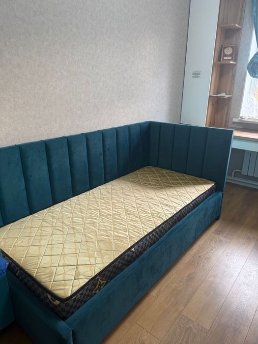 Продаётся кровать в отличном состоянии